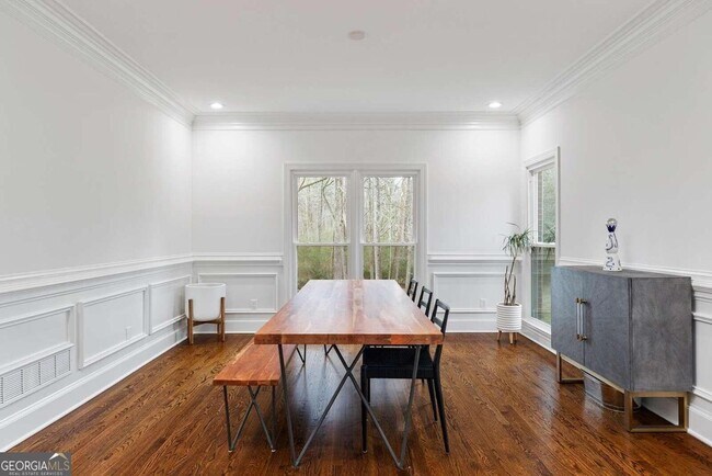 Foto del edificio - 4743 Dunwoody Club Dr