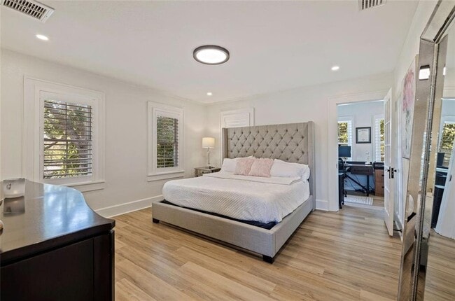 Building Photo - 7120 3rd Ave N