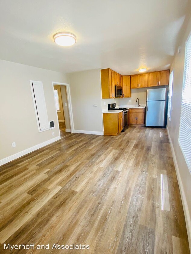 Primary Photo - 3210 San Leandro St