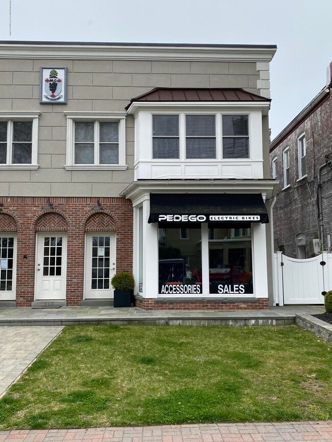 Building Photo - 217 Jersey Ave