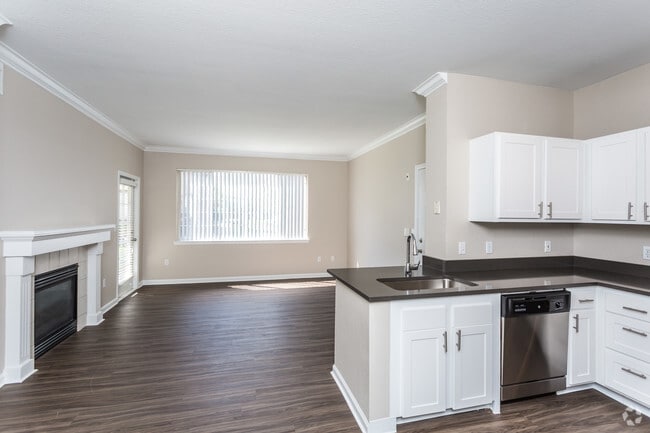 1BR, 1BA - Venice - Regatta