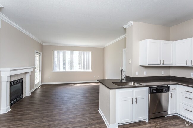 1BR, 1BA - Venice - Regatta