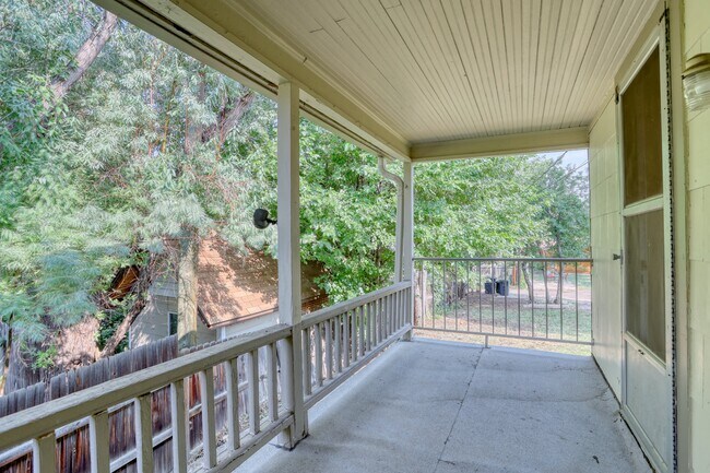 Foto del edificio - 911 4th St