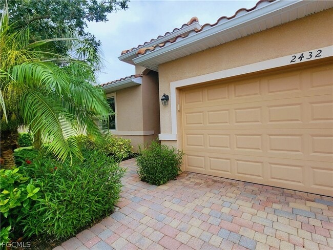 Building Photo - 2432 Caslotti Way