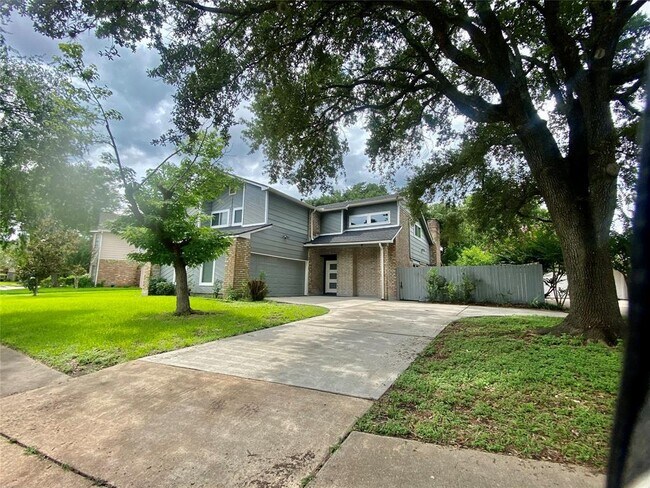 Building Photo - 11618 Trailmont Dr
