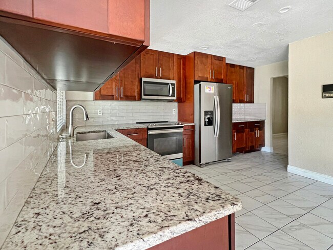 Foto del edificio - 7401 NW 48th Pl
