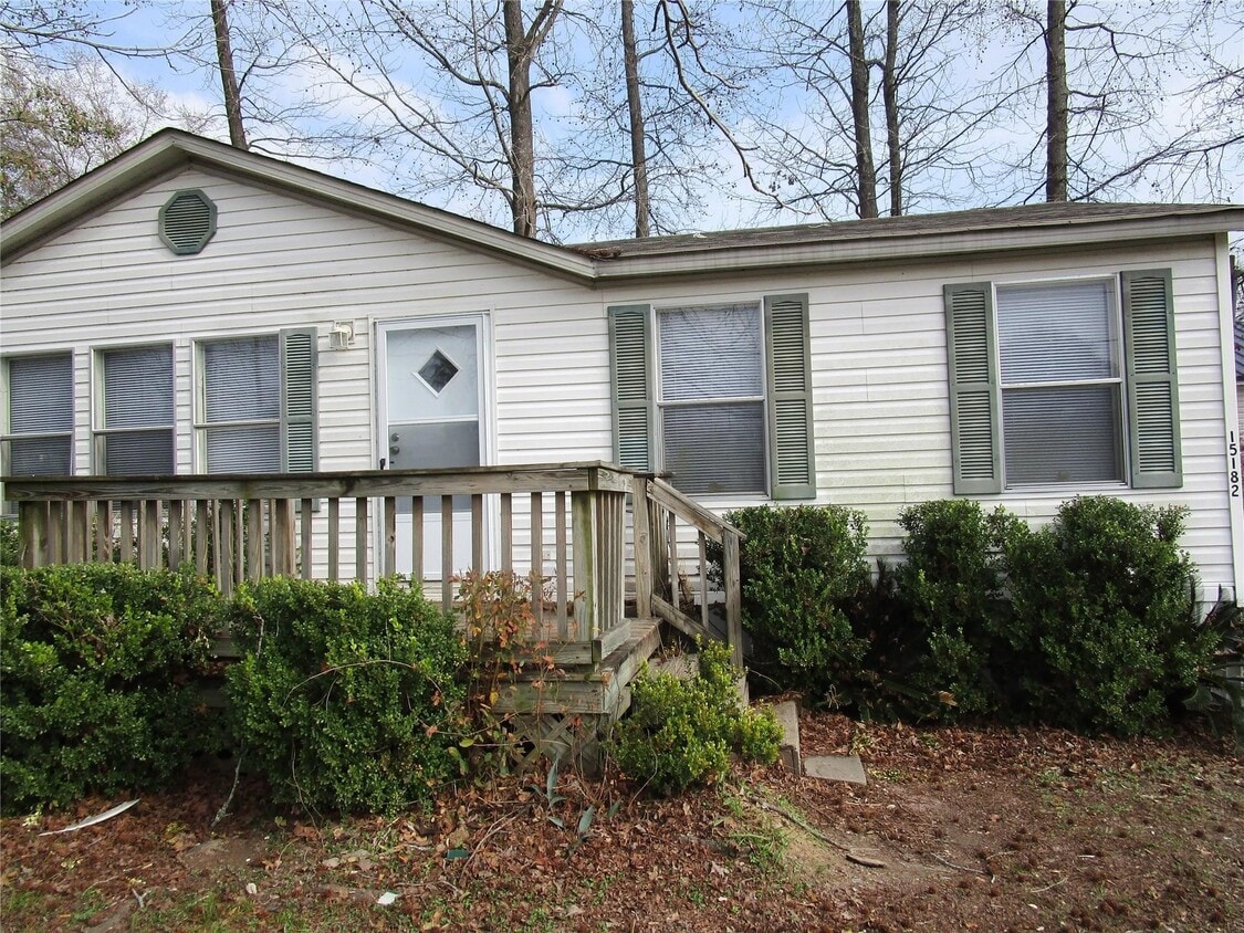 Foto principal - 15182 Paradise Cove Dr