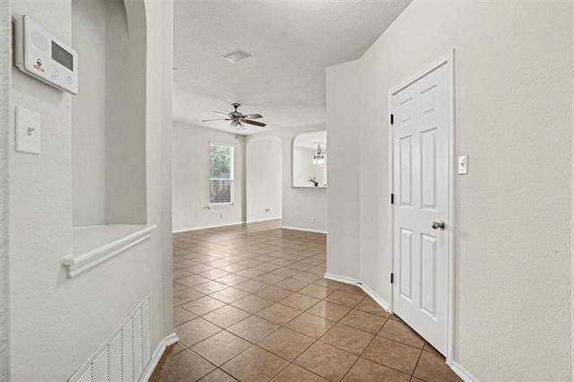 Building Photo - 175 Katherine Way