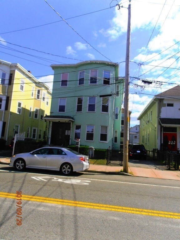 Building Photo - 108 Prospect St