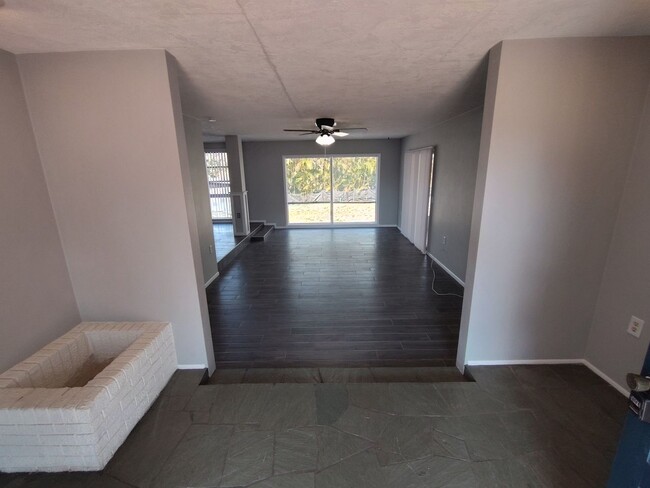 Foto del edificio - Coming Soon!!   Spacious 3-Bed, 3-Bath Hom...