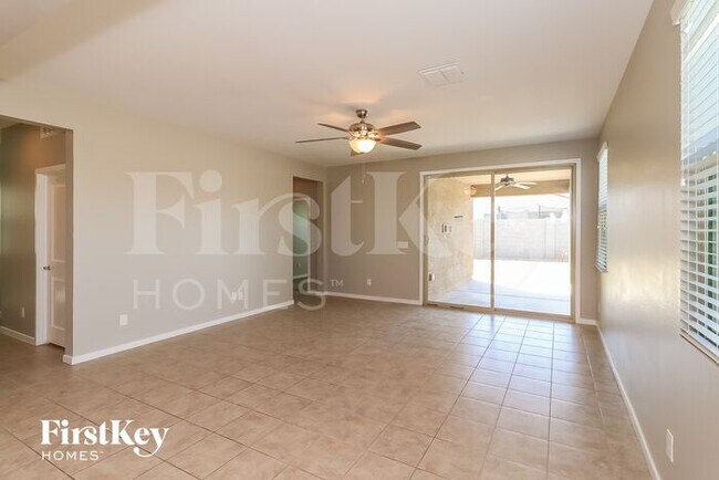 Foto del edificio - 4052 S 101st Ln