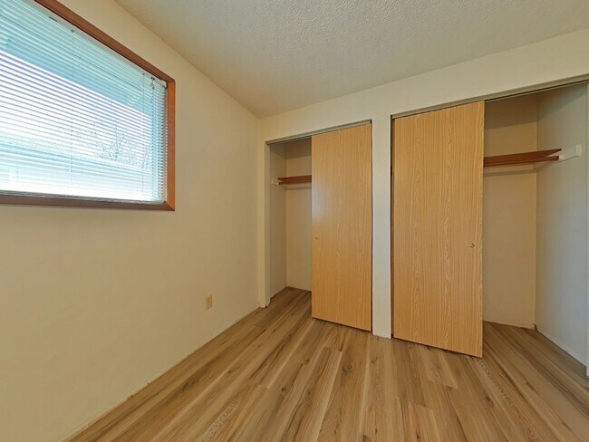 Foto del edificio - 2 Bedroom Duplex ~ Close to 9th Street ~ P...