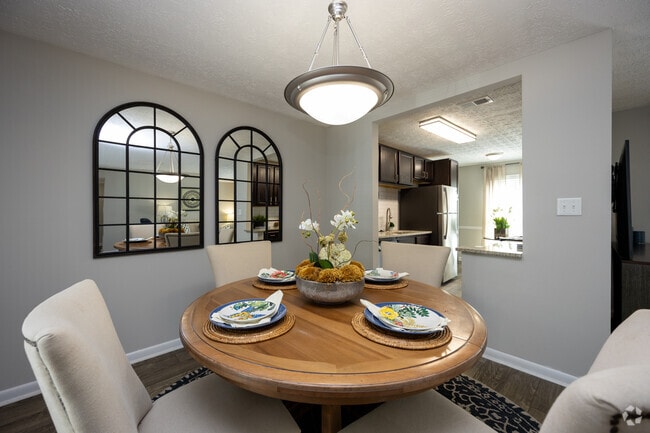 2BR, 2BA - 1300SF - Park at Abernathy Square Apartments