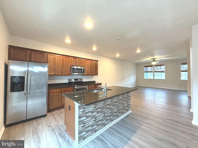 Foto del edificio - 189 Magellan Dr