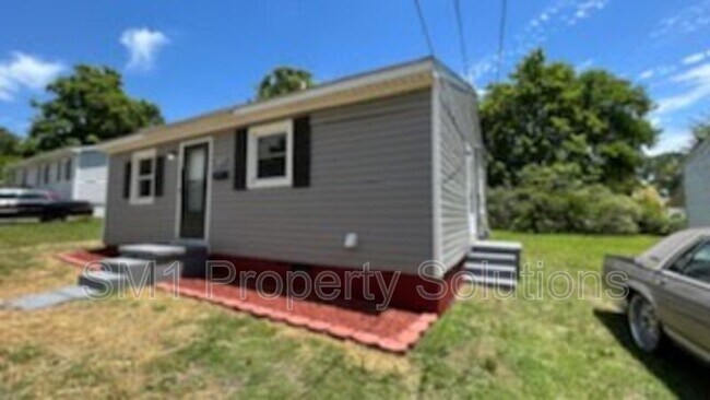 Building Photo - 1309 S Pearson St