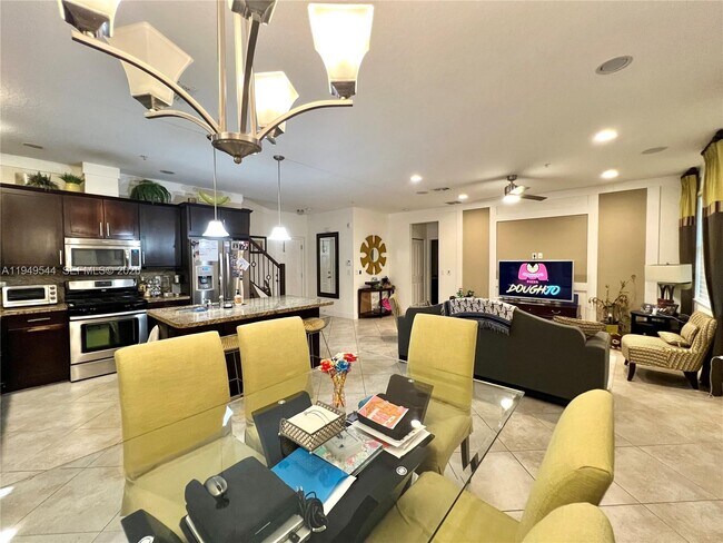 Foto del edificio - 3330 NW 126th Terrace