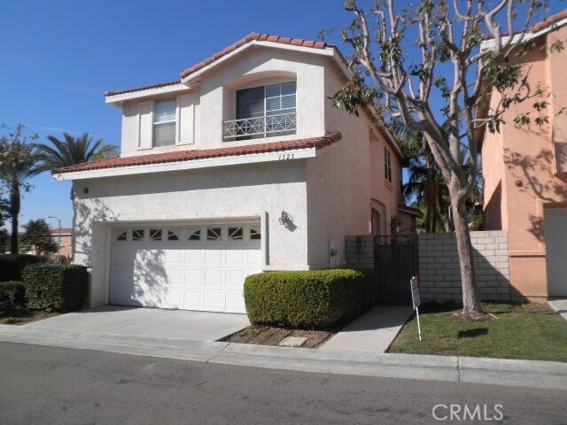 Building Photo - 1525 Cyrus Ln
