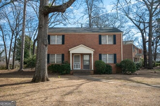 Building Photo - 130 University Dr