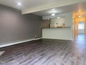 Building Photo - 1869 E Tudor Rd