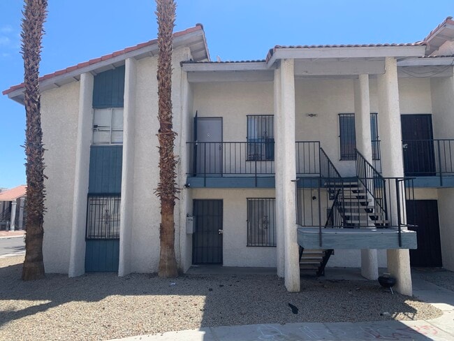 Building Photo - 4717 Elk Springs Ave