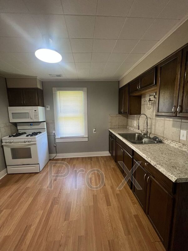 Building Photo - 120 S Patterson Ave