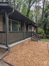 Building Photo - 1002 Hemlock Dr