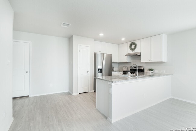 Building Photo - 5352 Forbs Ln