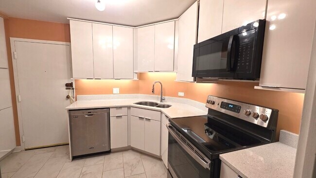 Foto del edificio - 6033 N Sheridan Rd