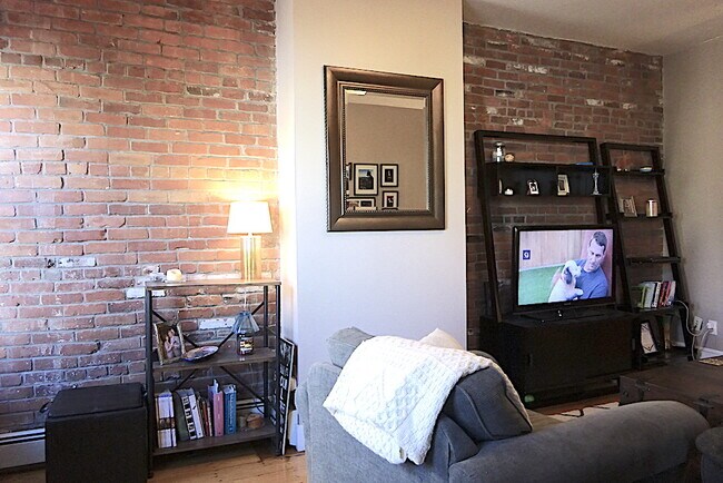 Foto del edificio - 1228 Cambridge St