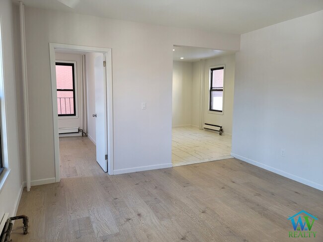 Building Photo - 268 E 202nd St