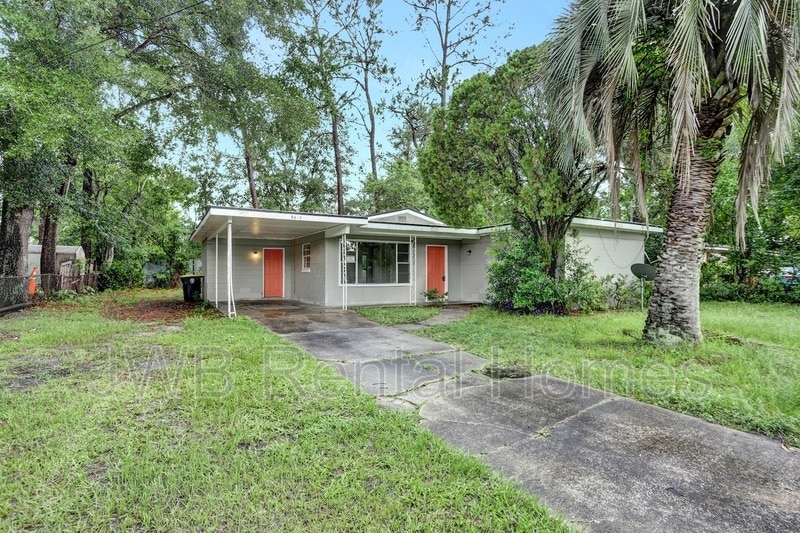 Primary Photo - 9613 Priory Ave