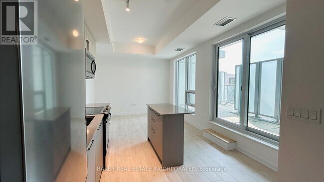 Photo du b&#226;timent - 500 Plains Rd E