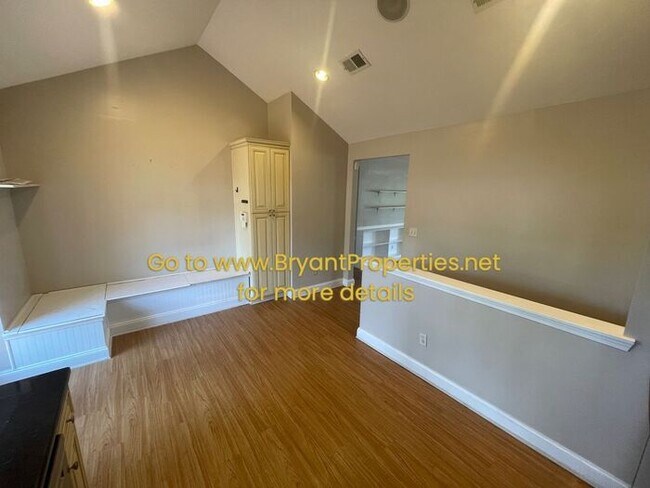Foto del edificio - 1007 McClurkan Ave - Nashville, TN 37206