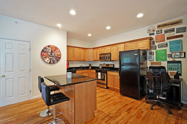 Foto del edificio - 505 Summerfield Ave