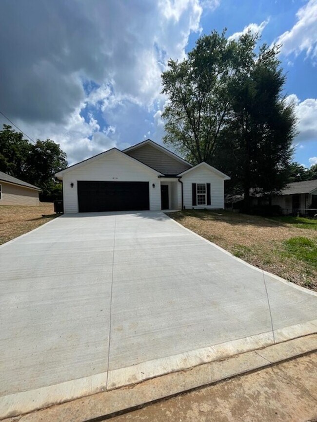 Maryville City New Construction Coming Soo... - Maryville City New Construction Coming Soo... House
