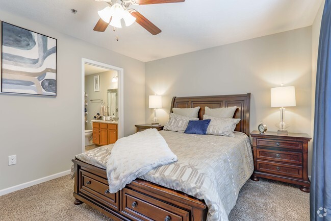 Master Bedroom - Redwood Fairborn