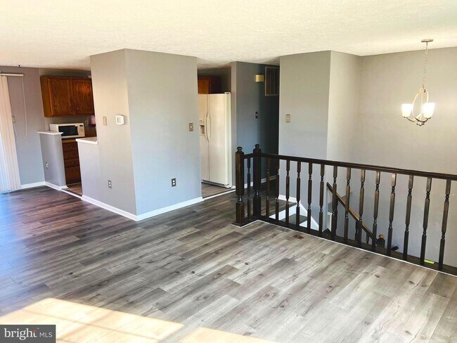 Building Photo - 3614 Ripplingbrook Ct