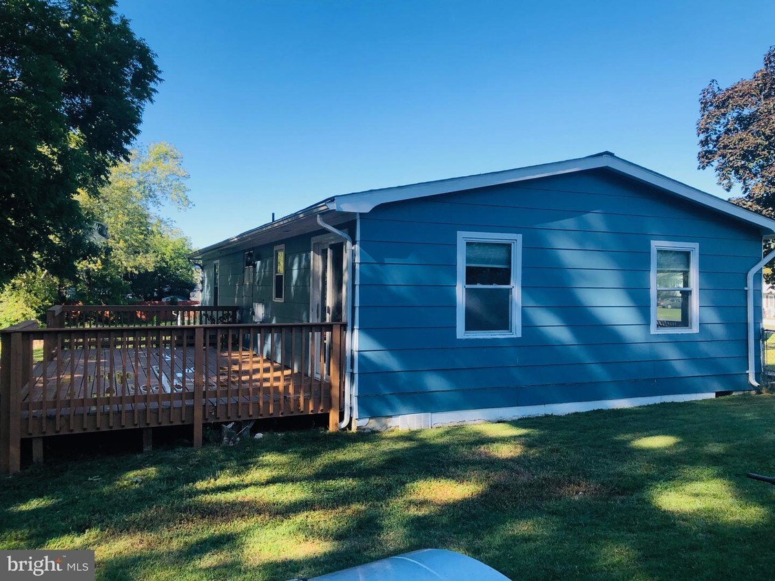 208 Oakridge Dr, Stafford, VA 22556 House Rental in Stafford, VA