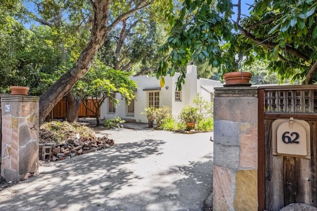 Building Photo - Newly Remodeled Single Family Home in Athe...