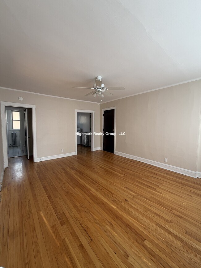 Foto del edificio - 2344 W Touhy Ave