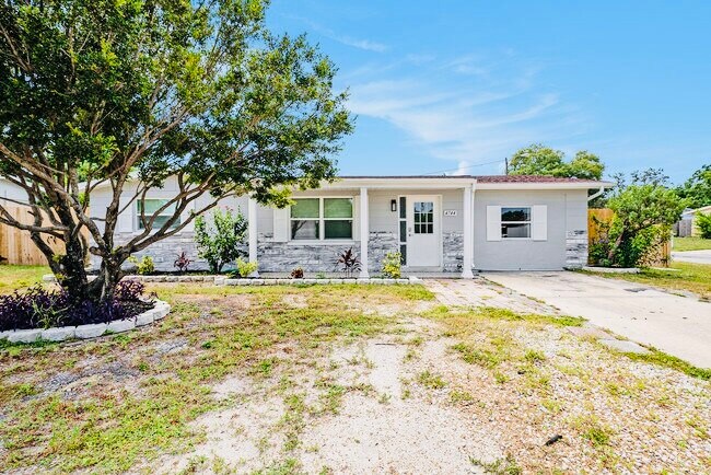 Foto del edificio - 4744 Guardian Ave