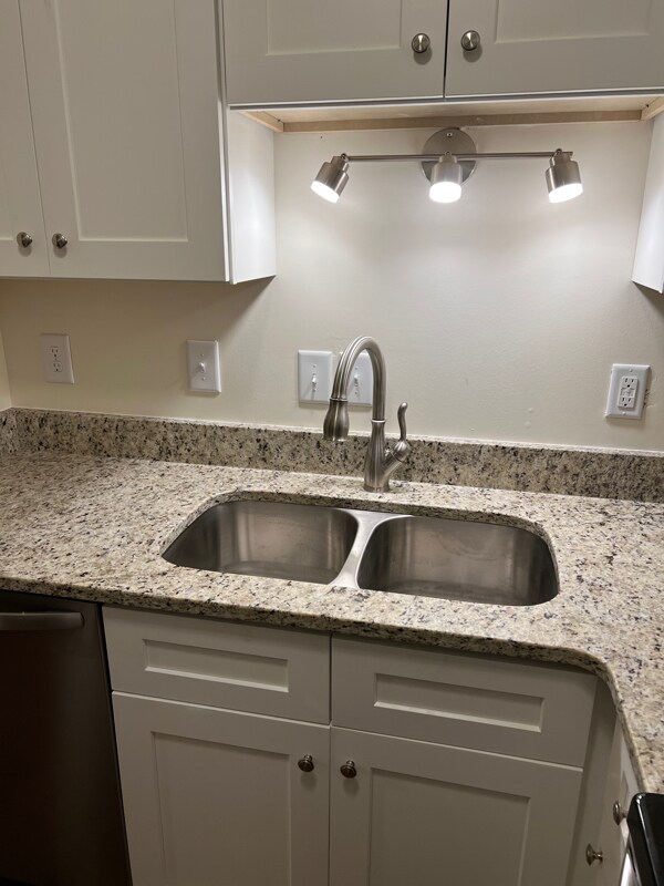 Foto del edificio - 116 Engleman Ave