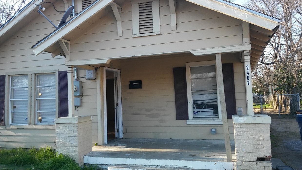 Primary Photo - 2407 Dathe St