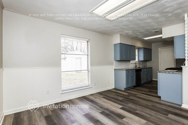 Foto del edificio - 2301 Narobi Pl