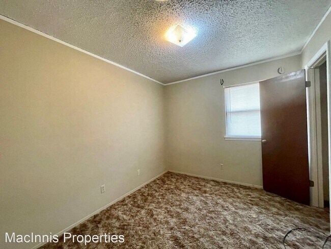 Building Photo - 2 br, 1 bath House - 401 Mesa View #12