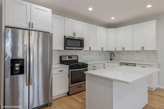 Foto del edificio - 1130 N Ridgeway Ave