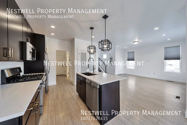 Building Photo - Beautiful 3-bed Townhome in Herriman