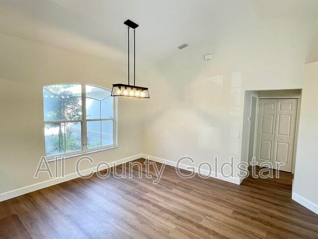 Building Photo - 2485 Traverse Ave