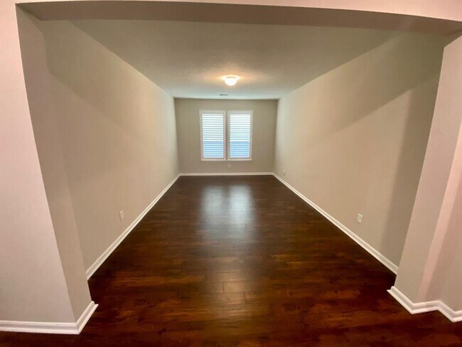 Building Photo - 5914 River Timber Trl