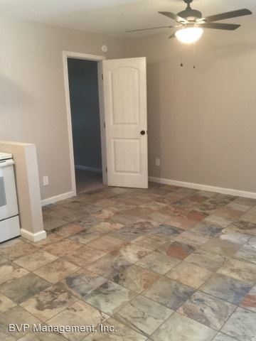 Building Photo - 5713 Straub Rd
